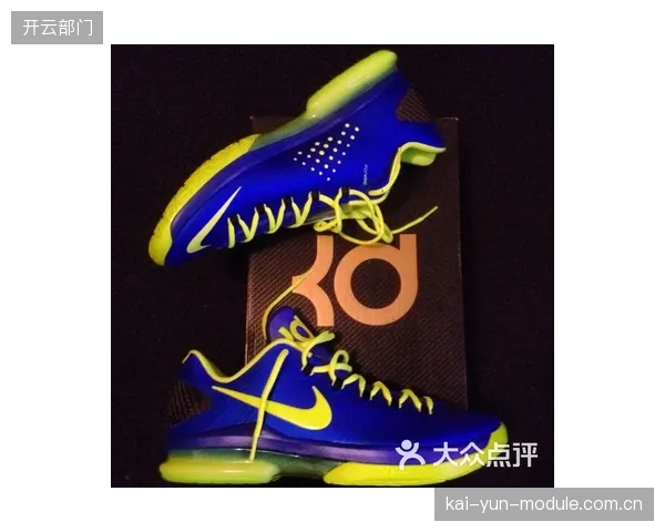 安踏联名产品登陆FootLocker：渠道共享策略如何低成本验证欧美市场并构建全球零售网络？